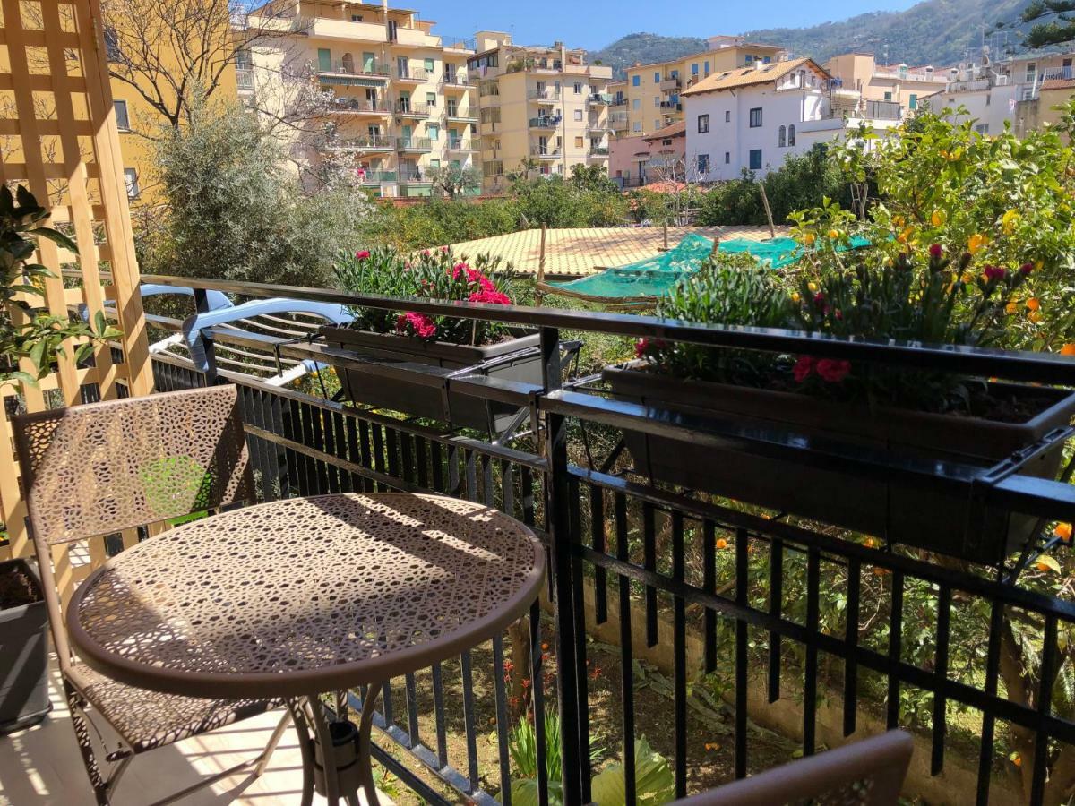 Appartamento Le Zagare Sorrento Eksteriør billede